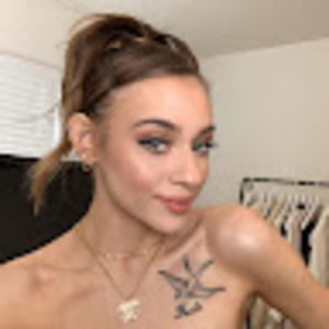 Meet your Posher, Leah